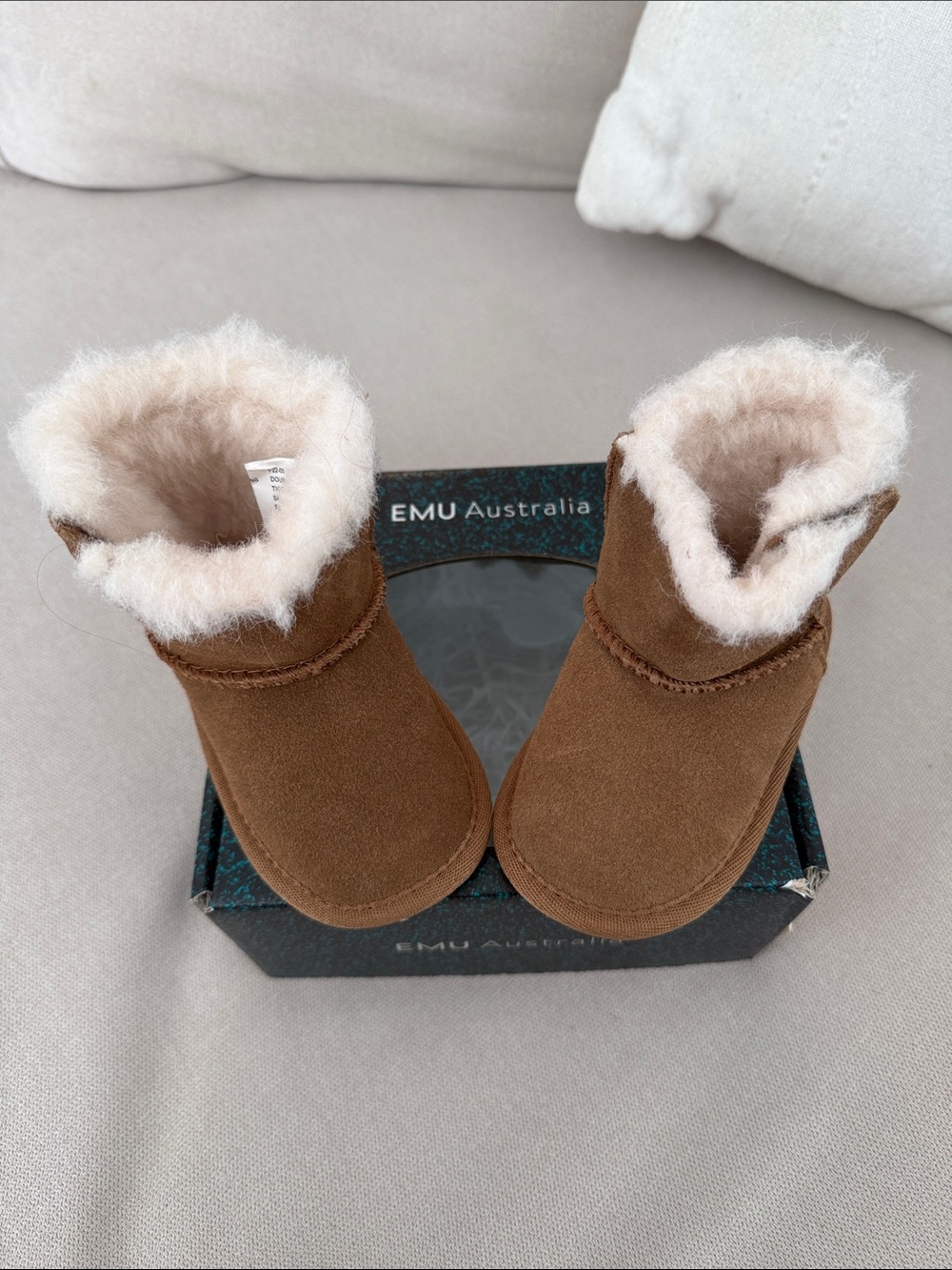 EMU NWT toddler boots